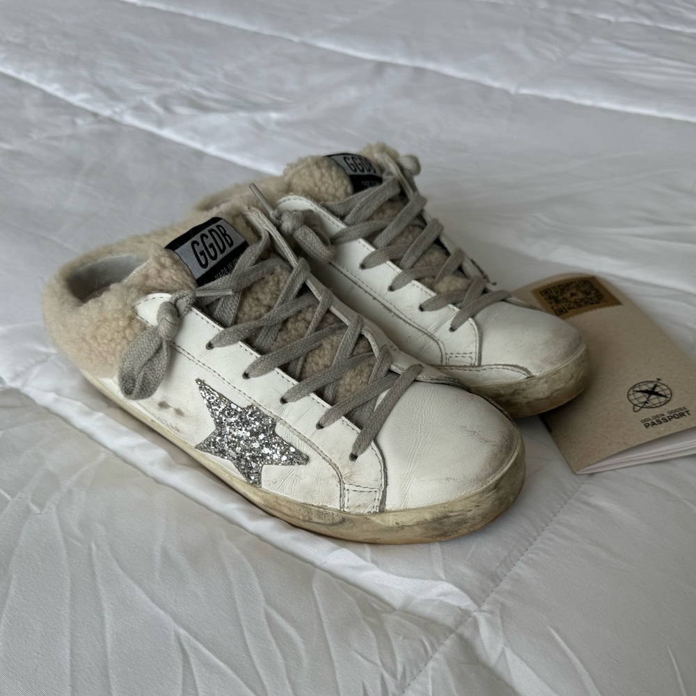Authentic Golden Goose Super-Star Sabot Shearling sneaker